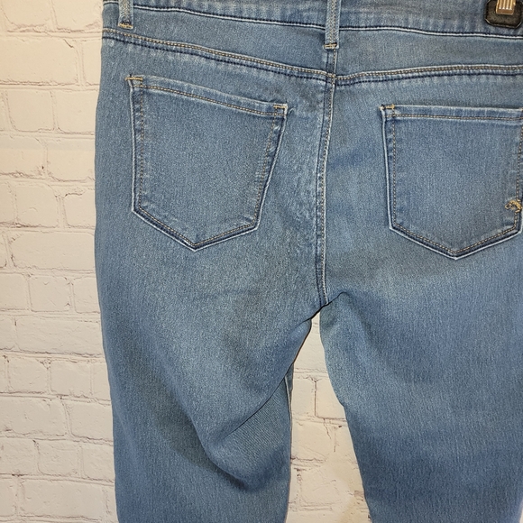 Jordace Super Skinny Jeans - Picture 11 of 11